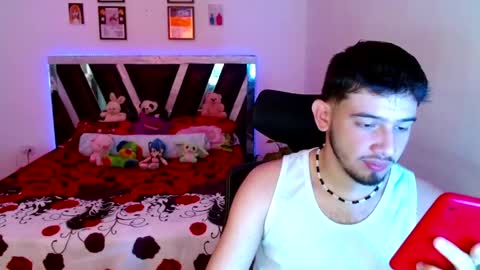 Snapshot of sebasxxl12 chatting on May 23, 2026, 7:40 pm Sebas online show from May 23, 2026, 7:40 pm