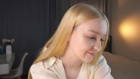 Rina online show from September 13, 2025, 7:35 pm