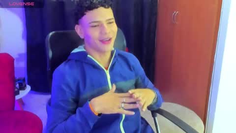 Snapshot of secret_justin chatting on November 24, 2025, 12:05 pm JUSTIN online show from November 24, 2025, 12:05 pm