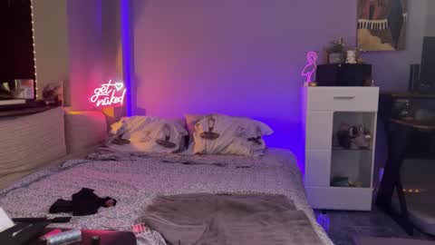 Secret Lovers online show from June 6, 2026, 10:25 pm