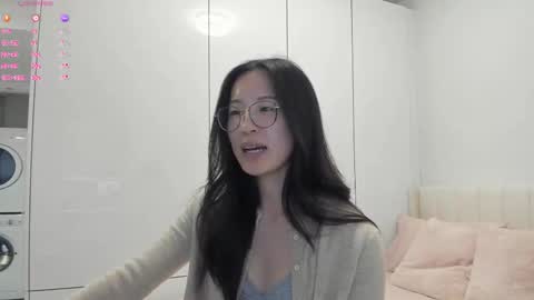 Angela online show from October 10, 2025, 1:15 am