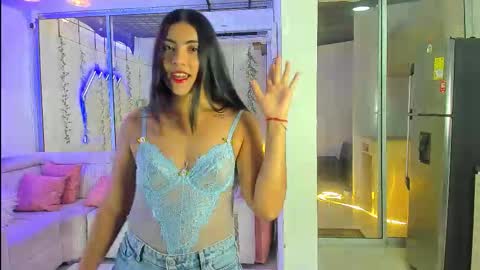 NIKOL online show from January 5, 2026, 9:29 pm