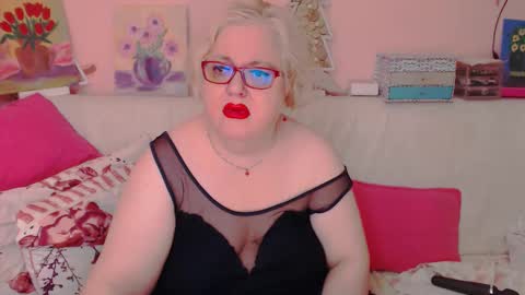 Alice online show from September 19, 2025, 7:03 pm