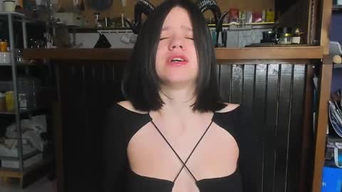 Anna online show from February 9, 2025, 10:21 pm