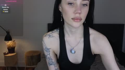 Sara online show from December 17, 2024, 9:27 pm