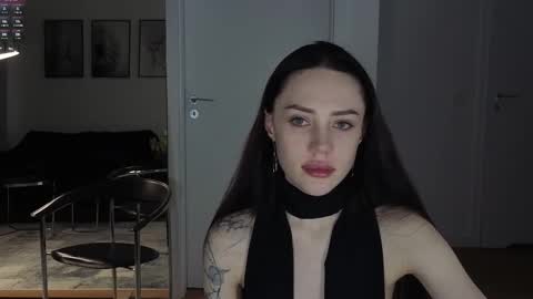 Sara online show from October 30, 2025, 9:15 pm