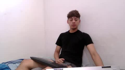 Angel online show from November 8, 2025, 6:07 pm