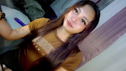 Im shy online show from December 21, 2025, 10:39 pm