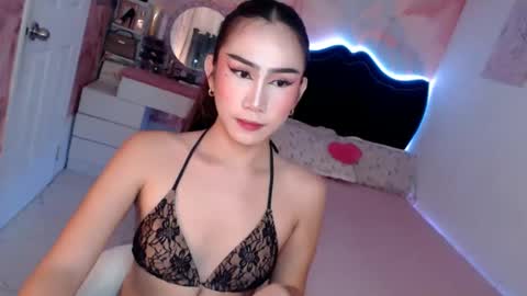 Snapshot of seductive_vana chatting on May 16, 2026, 12:29 am Vanessa online show from May 16, 2026, 12:29 am