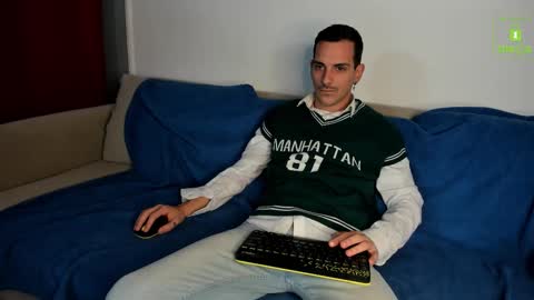 Ostin Reaves online show from November 3, 2025, 6:14 am