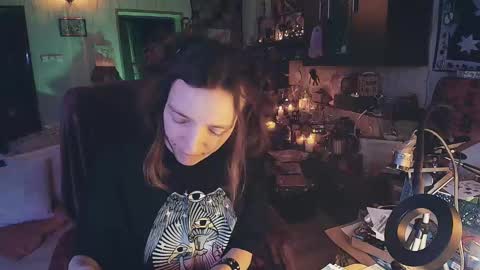 Lisa online show from February 15, 2025, 8:33 pm