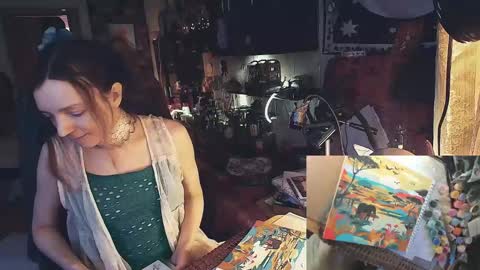 Lisa online show from February 18, 2025, 8:27 am