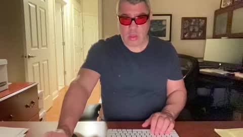 Sub4Mistress online show from April 18, 2026, 3:32 am