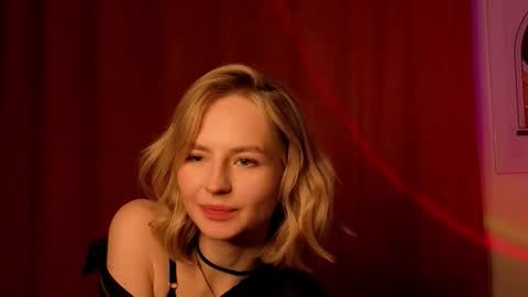 Eva online show from December 19, 2025, 2:35 pm