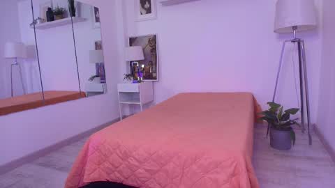 Seik online show from October 4, 2025, 5:49 am