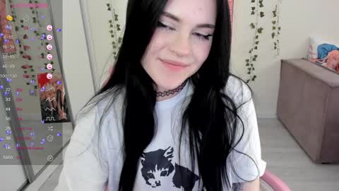 Selena  online show from February 7, 2025, 7:50 am