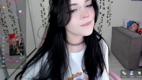 Selena  online show from February 17, 2025, 5:04 am