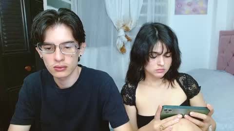 Snapshot of selena_and_andress chatting on September 18, 2025, 10:39 am Selena Andress online show from September 18, 2025, 10:39 am