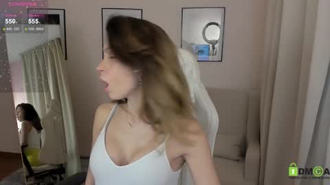 Selena online show from January 15, 2025, 10:38 am