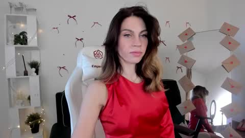 Selena online show from February 14, 2025, 8:31 am