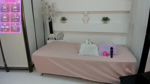 selenafox66   online show from November 2, 2025, 2:30 pm