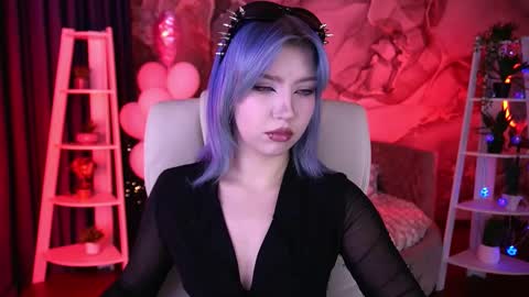 selenairis online show from February 22, 2026, 9:35 pm