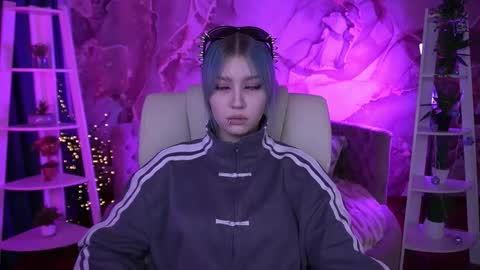 selenairis online show from March 20, 2026, 10:47 pm