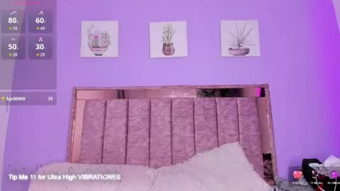 selene_cute05 online show from May 15, 2026, 11:23 pm