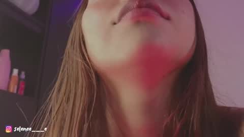 selene online show from February 17, 2025, 1:58 am