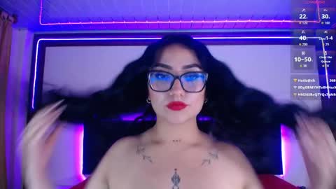 Snapshot of selenemore chatting on April 21, 2026, 2:51 am Selene online show from April 21, 2026, 2:51 am