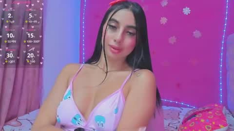 Selenevosse  online show from April 25, 2026, 4:04 am