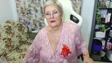 Selenna online show from February 15, 2025, 7:17 pm