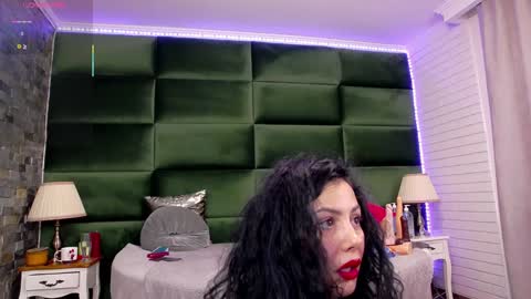 Selen online show from February 5, 2025, 7:39 am