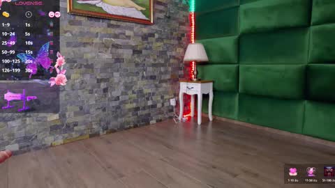 Selen online show from February 26, 2026, 8:19 pm