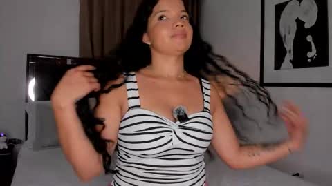 Snapshot of selhenah chatting on February 25, 2026, 11:31 am S e l e n a h online show from February 25, 2026, 11:31 am