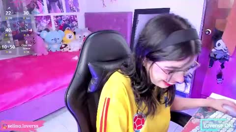 Snapshot of selina_lovers_ chatting on June 19, 2026, 4:06 am Selina online show from June 19, 2026, 4:06 am
