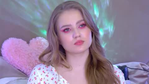 SelinSwarovski online show from October 9, 2025, 6:17 pm