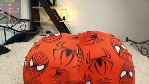 Julia online show from April 1, 2026, 1:41 pm