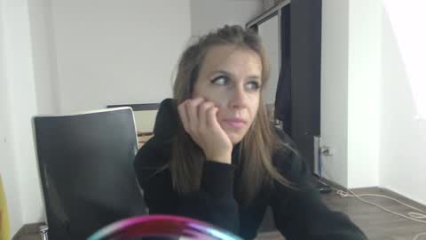 sellena_angels online show from January 16, 2025, 7:10 pm