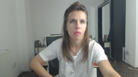 sellena_angels online show from January 19, 2025, 9:55 pm