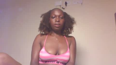 Snapshot of sellinprencess2 chatting on March 18, 2026, 7:17 pm verah online show from March 18, 2026, 7:17 pm