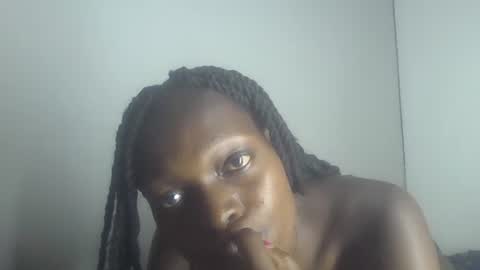 sellinprinces online show from September 18, 2025, 1:18 am