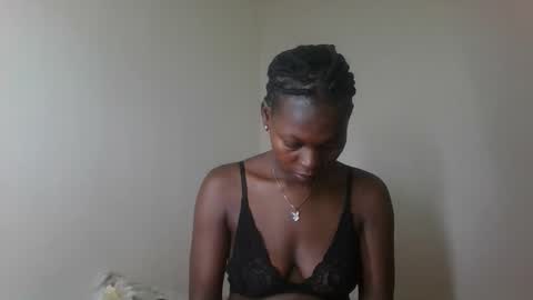 sellinprinces online show from October 4, 2025, 12:47 pm