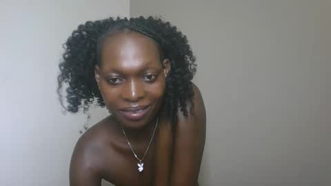 sellinprinces online show from November 22, 2025, 11:48 pm