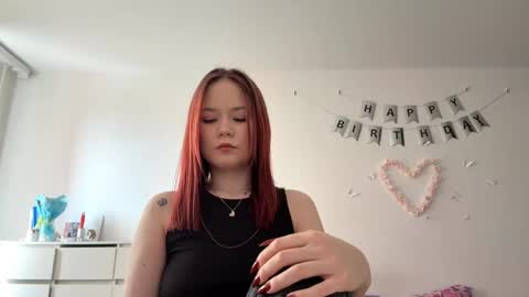 Lily online show from April 24, 2026, 9:12 am