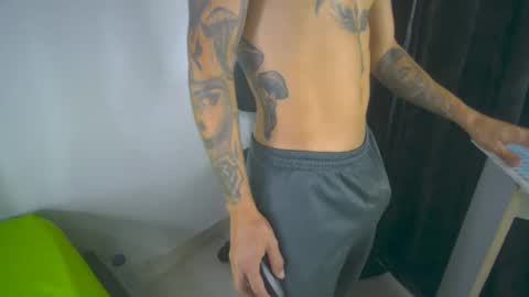 sem_alas online show from February 28, 2025, 2:53 am