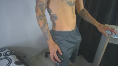 sem_alas online show from March 8, 2025, 4:01 am