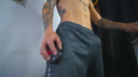 sem_alas online show from September 14, 2025, 8:52 pm