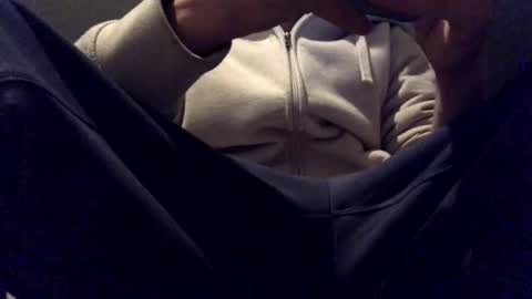 Snapshot of sencilloparati chatting on December 2, 2025, 12:10 pm sencilloparati online show from December 2, 2025, 12:10 pm