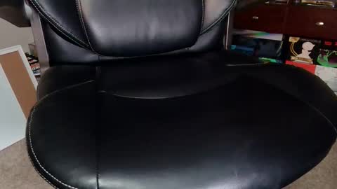 Mr. Watch Me Grow online show from December 16, 2025, 6:07 am